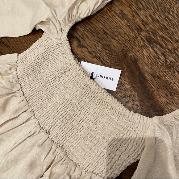NWT WeWoreWhat On/Off Shoulder Crinkled Chiffon Smocked Dress - Picture 6 of 7